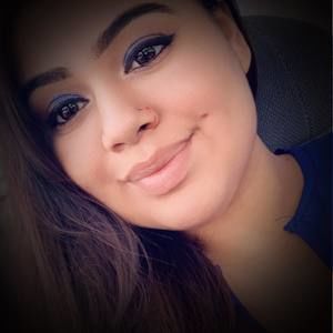 Meet your Posher, Monique